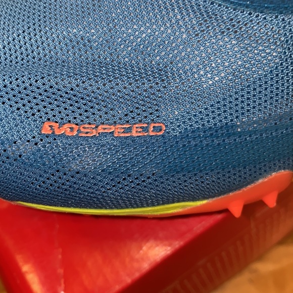 NEW!! Puma evoSpeed Harambee mens track & field spike shoes Size 11 - Picture 4 of 8